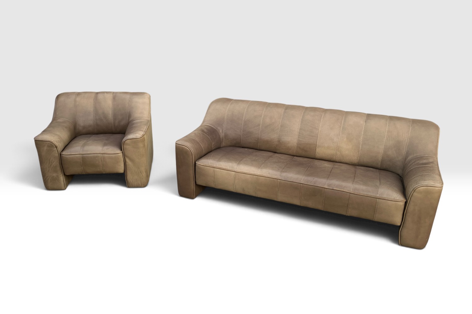 De Sede DS 44 Sessel und Sofa Büffelleder Schweiz (6) De Sede DS - 44 Sessel und Sofa Büffelleder Schweiz 70er